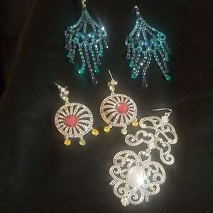 Elegant Silver and Blue Beaded Earrings Set